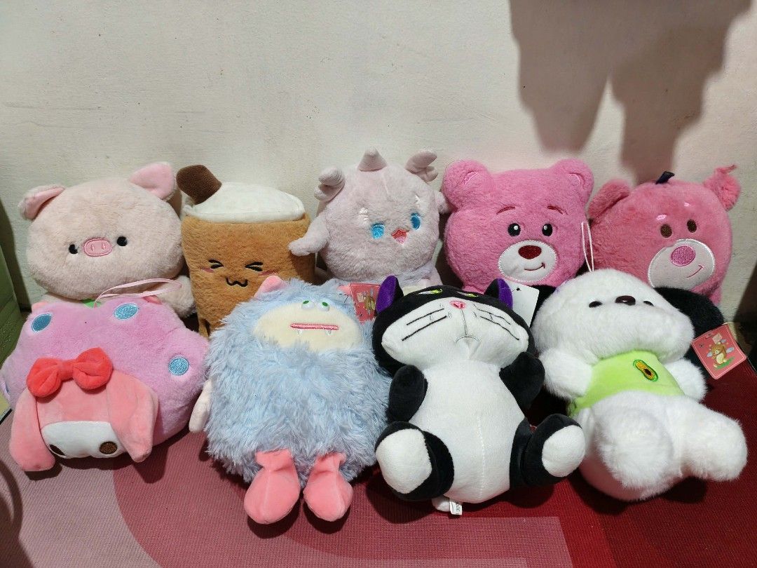 CLAW MACHINE PLUSHIES (Category: Plushies & Soft Toys) located in Quezon City. Submitted by aya.encl (Listing ID 1442196134, Image 1). Description: Take all! Claw machine plushies 👾🧸 Need Funds for my graduation 🎓💞 Please do pm me for negotiation. Thank you.