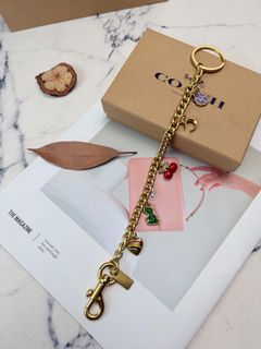 (Category: ) located in . Submitted by sellora_fashion (Listing ID 1442314238, Image 1). Description: .