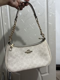 (Category: ) located in . Submitted by mybag2025 (Listing ID 1442310131, Image 1). Description: .