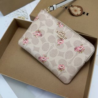 (Category: ) located in . Submitted by premiumoutlets. (Listing ID 1442327323, Image 1). Description: .