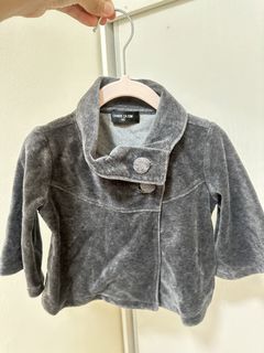 (Category: ) located in . Submitted by shopwithmika (Listing ID 1442225249, Image 1). Description: .