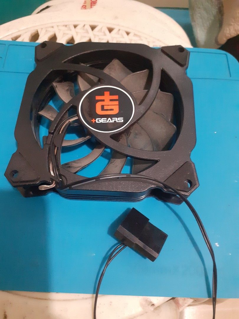 Computer parts and accessories as pack (Category: Computer Parts) located in Lipa City. Submitted by newriver_a7c3ea (Listing ID 1442315936, Image 2). Description: Parts and accessories includes: 1gb video card ddr3 samsung brand Cpu fans 2pcs one is RGB light cooling fan i5 Processor Sata Connector 2pcs usb hub 2.0 usb surround speaker Worth 1.5K Rfs wala ng CPU Msg.na lang sa need nyan lahat Need funds.