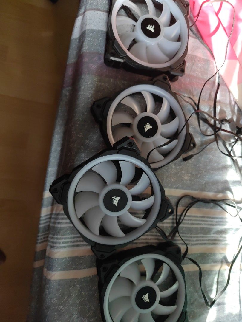 Corsair LL120 fans