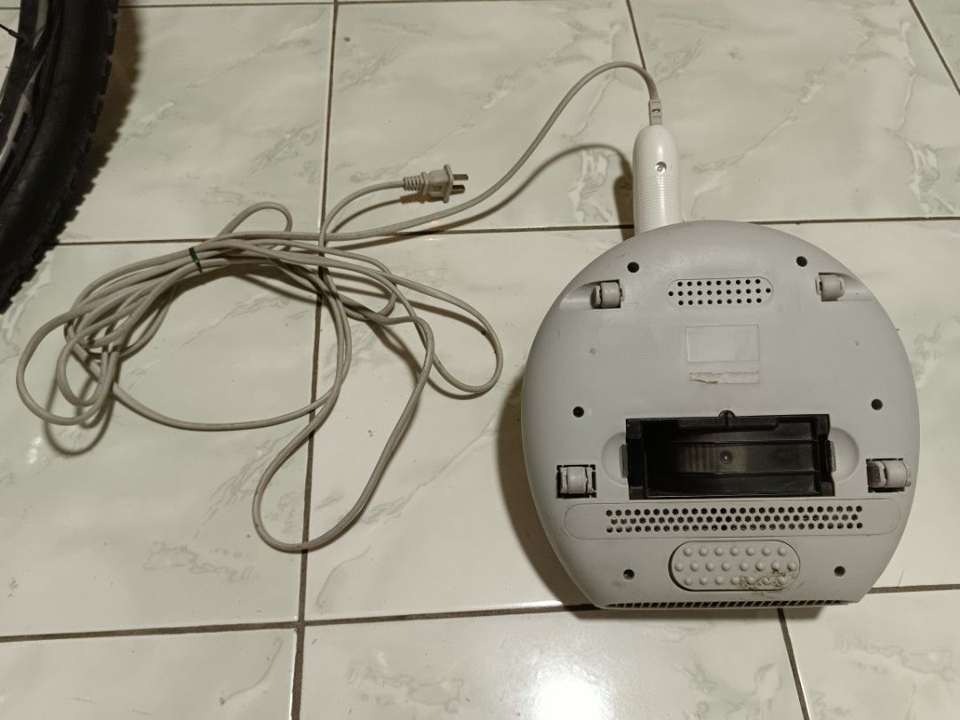 Deerma Handheld Vacuum Cleaner White (Category: Vacuum Cleaner & Housekeeping) located in Manila. Submitted by caaths_collection (Listing ID 1442336212, Image 3). Description: - Deerma handheld vacuum cleaner - Color: White - Power Source: Corded electric - Condition: Works well, with minor scuffs from use - Ideal for: Quick cleanups around the house - Feature: Easy to store.