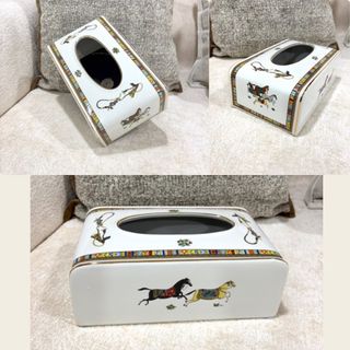 Stools, Stands & Tissue Holders Collection item 1