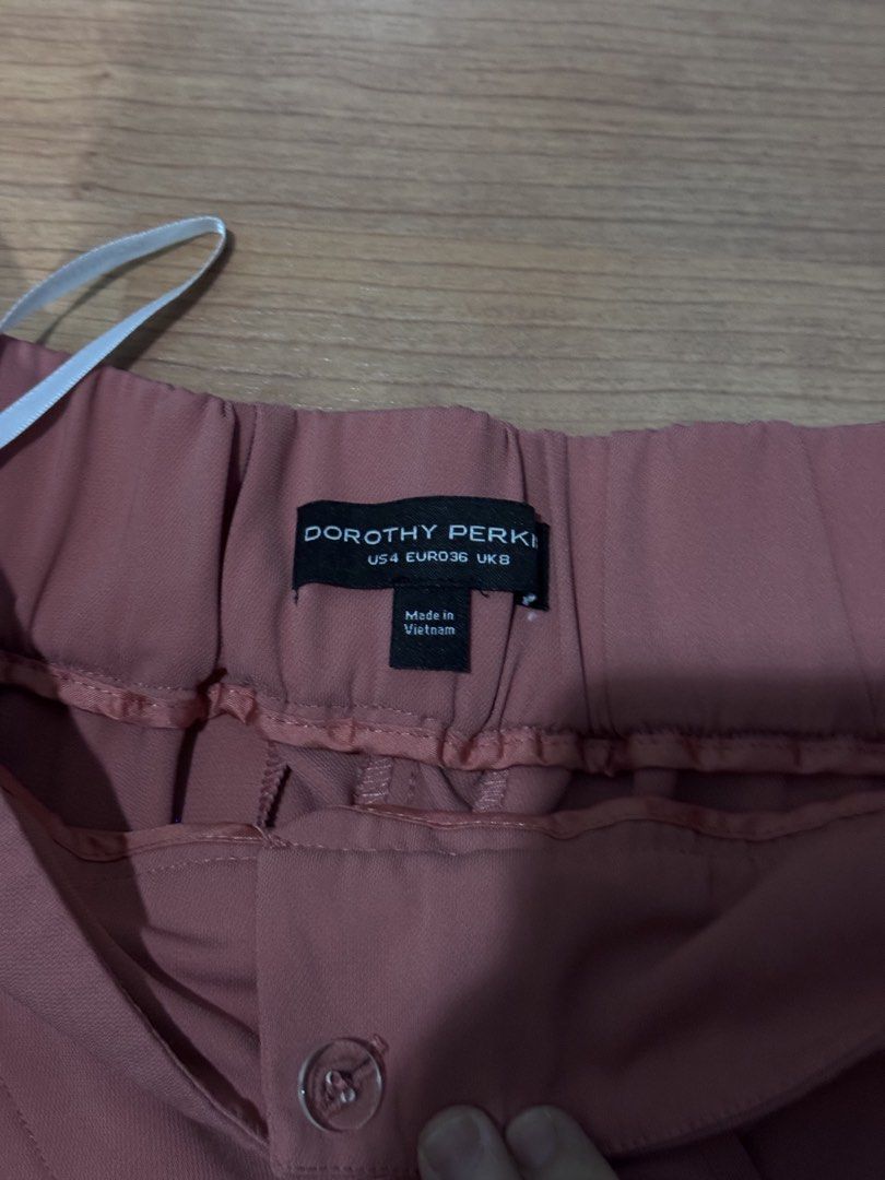Dorothy Perkins pink trousers (Category: Other Bottoms) located in Quezon City. Submitted by saaamc (Listing ID 1442319100, Image 2). Description: Dorothy Perkins pink trousers Size S PHP400 RFS closet cleanup.