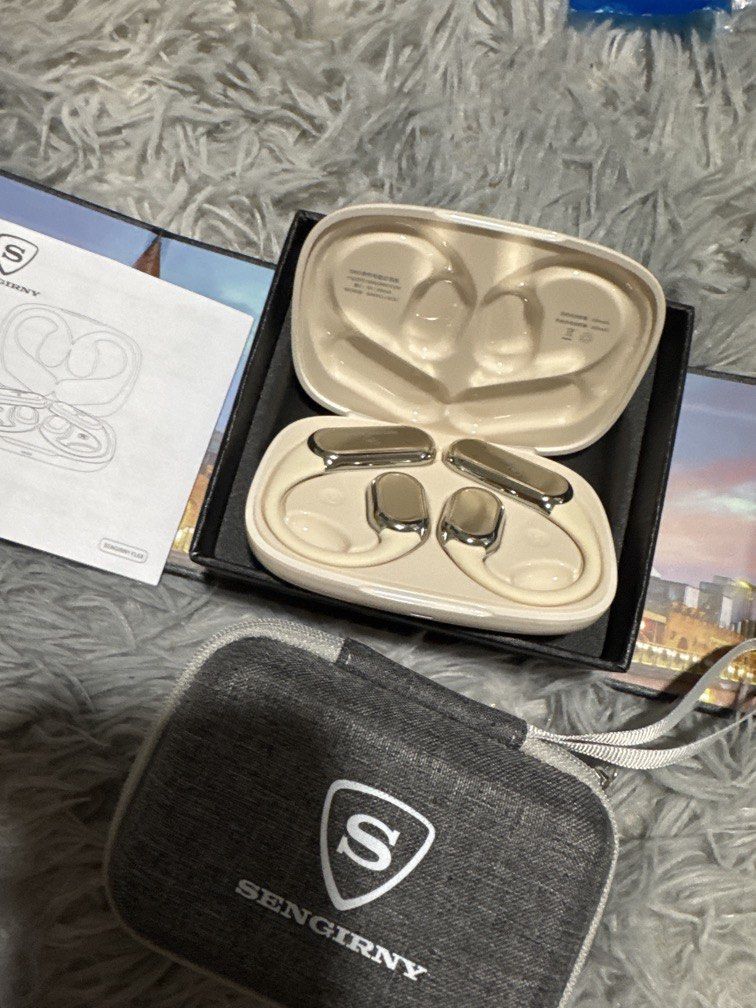 Earphone