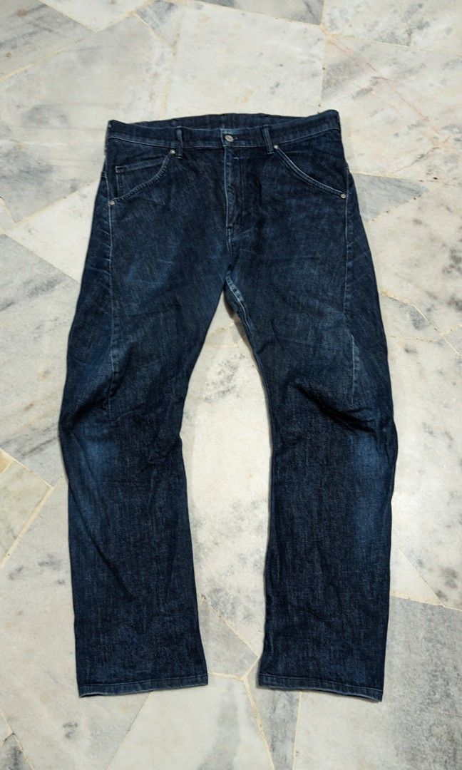 EDWIN E FUNCTION (Category: Jeans) located in Bangi. Submitted by mockersbundle (Listing ID 1442334233, Image 2). Description: Edwin E FUNCTION size 36 labuh 41.5 season area cawat lain2 cun....