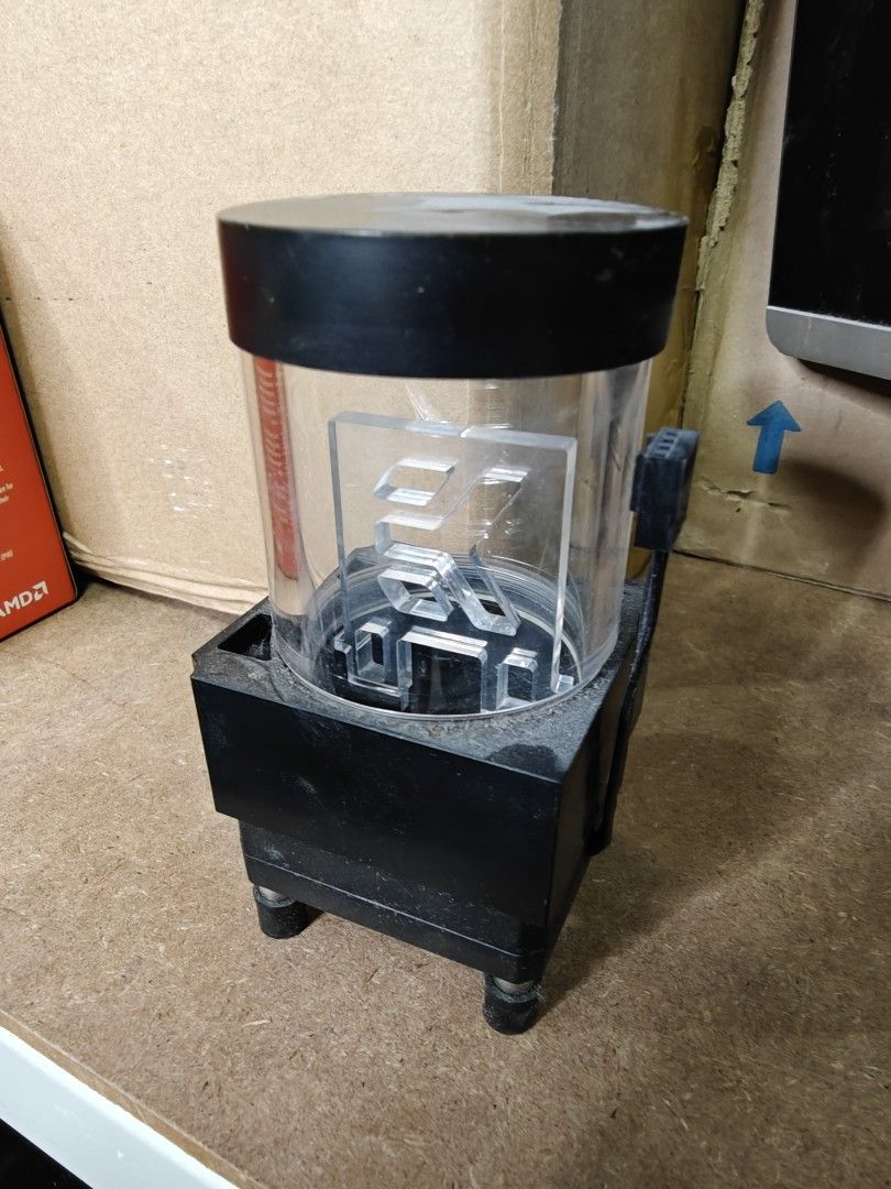 EKWB Watercooling components Custom PC474537734765301763