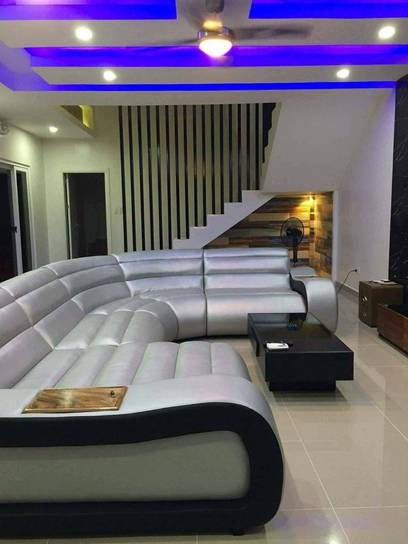 FOR SALE INSIDE CLARK NEAR CDC (Category: Townhouse) located in Angeles City. Submitted by darkducci876 (Listing ID 1442249356, Image 3). Description: all in with complete fixtures and furnitures 12m per unit or 11m without furnitures 5 bedrooms and 6 bedrooms per unit with own parking per unit with own pool per unit with maids room per unit spacious garage per unit with existing tenant napo, pwede na po kayo tumanggap rental agad. meron na din p