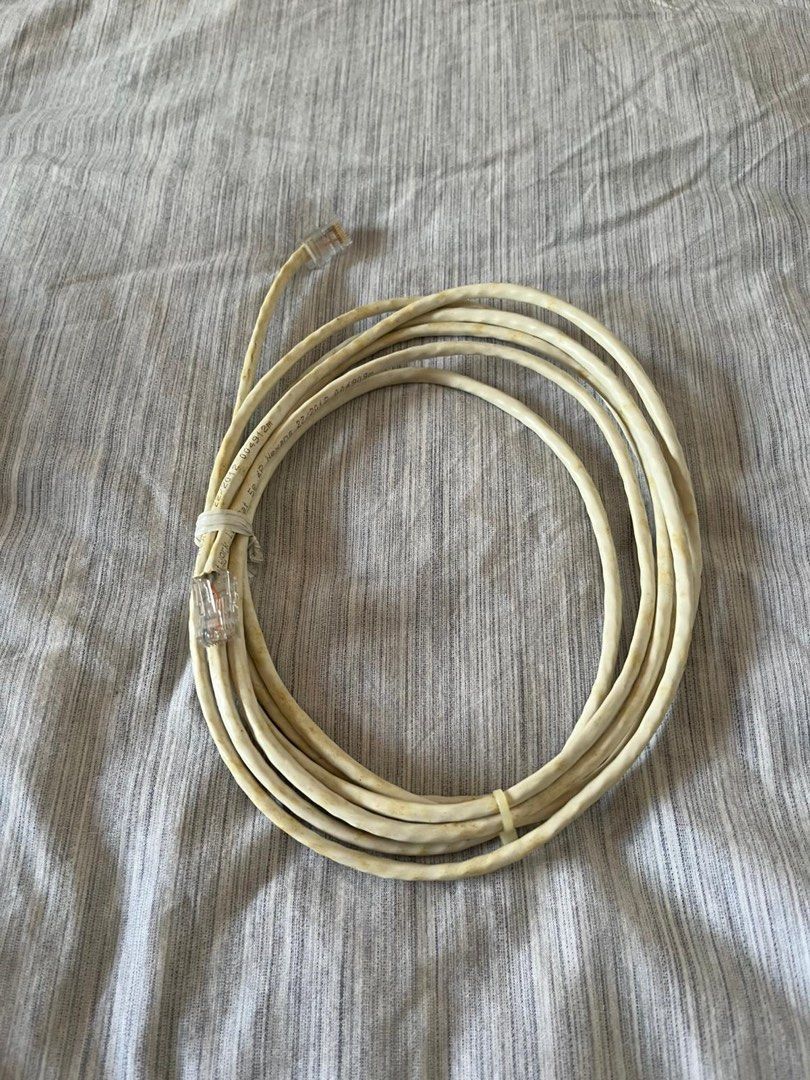 FREE Assorted Cables474770089360107528