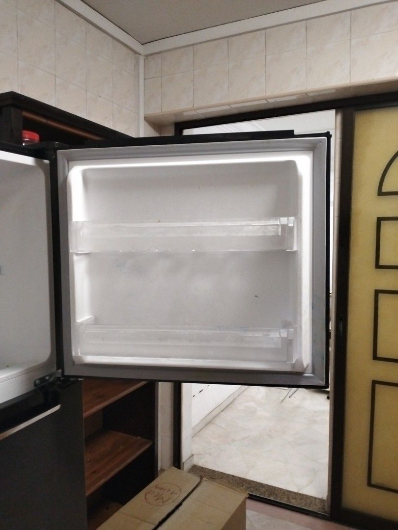 Fridge474857630188840964