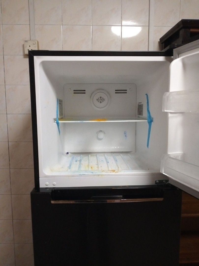 Fridge474857630188840963