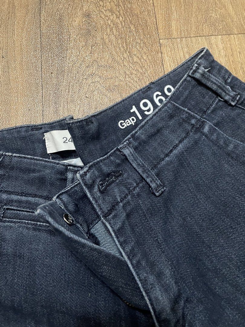Gap 1969 Dark Wash Denim Jeans (Category: Jeans) located in Manila. Submitted by seasellsclset (Listing ID 1442277352, Image 3). Description: - Brand: Gap 1969 - Color: Dark Wash Denim - Style: Classic Five-Pocket - Closure: Button and Zip - Fit: Straight Leg and Mid-waist.