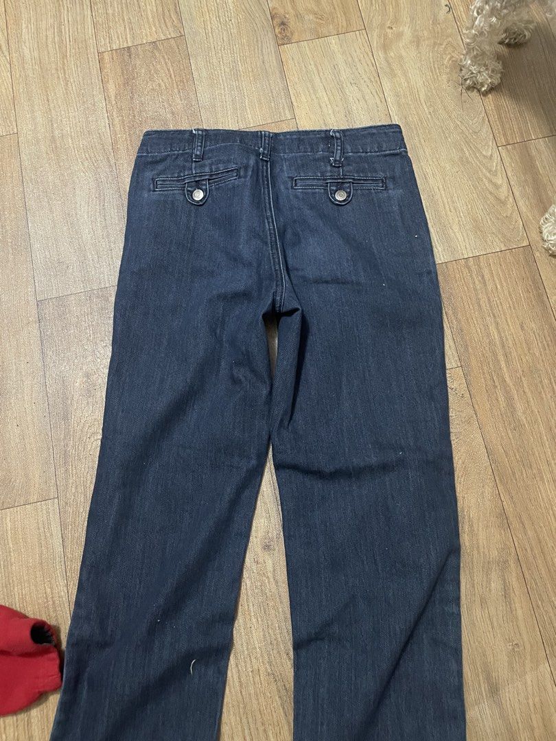 Gap 1969 Dark Wash Denim Jeans (Category: Jeans) located in Manila. Submitted by seasellsclset (Listing ID 1442277352, Image 2). Description: - Brand: Gap 1969 - Color: Dark Wash Denim - Style: Classic Five-Pocket - Closure: Button and Zip - Fit: Straight Leg and Mid-waist.