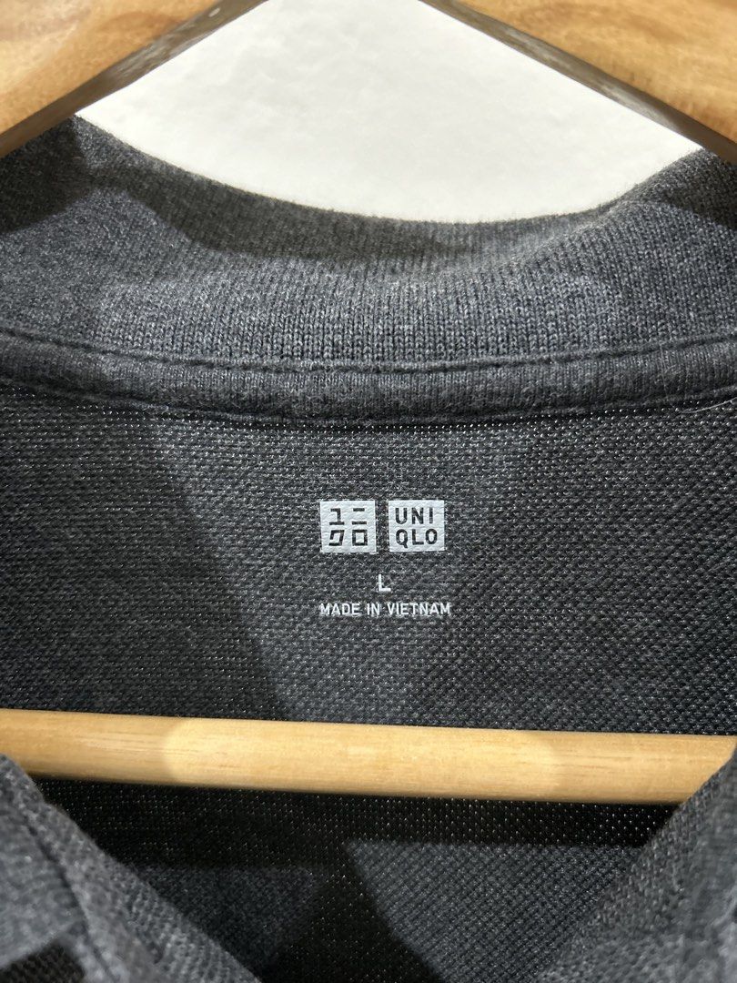 Gray Uniqlo Polo Shirt (Category: Tshirts & Polo Shirts ) located in Baguio. Submitted by siignhere (Listing ID 1442265985, Image 2). Description: .
