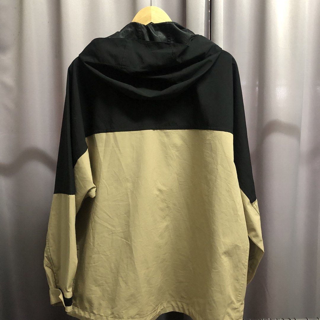 GU windbreaker jacket L (Category: Coats, Jackets and Outerwear) located in Bagan Serai. Submitted by pat_collection (Listing ID 1442217479, Image 2). Description: .