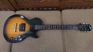 (Kategori: ) berada di . Dikirim oleh rumahguitardanbass (ID iklan 1442337955, Gambar 1). Deskripsi: .