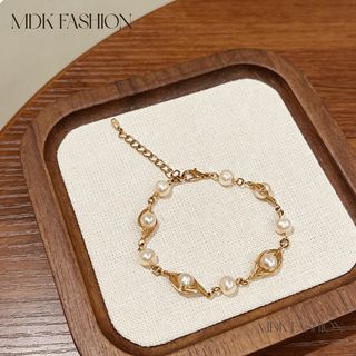 (Category: ) located in . Submitted by mdk_fashion (Listing ID 1442206932, Image 1). Description: .