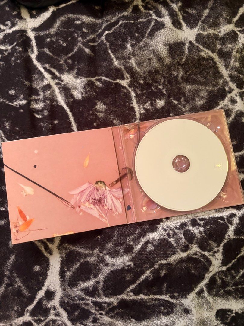 HARRY STYLES ALBUM(pre order) (Category: CDs & DVDs) located in Davao. Submitted by cloverchloe (Listing ID 1442159399, Image 2). Description: Original copy (sealed) For pre order (ships in 7 days) The album is brand new and have not opened. I have 10 copies Payment Methods: -Gcash/Maya Shipping: •LBC • J&T - Payment first thru gcash (or 50% payment upon shipping) - No Free Delivery - Add Shipping Fee for Delivery.