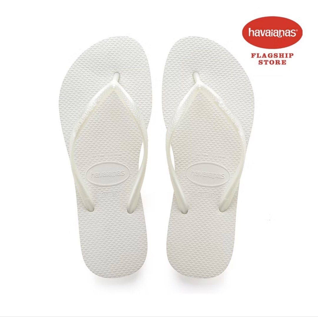 Havaianas White Flip Flops - Size 39/40 (Category: Flipflops and Slides) located in Singapore. Submitted by amandalsx (Listing ID 1442275204, Image 1). Description: - White Havaianas flip flops - Classic design - Comfortable for everyday wear - Brazil size 39/40 (check out listing for full sizing guide) - Brand new but without tag, you can look at the pictures (sandals is very clean and haven’t been worn at all) - There is no packaging/box either