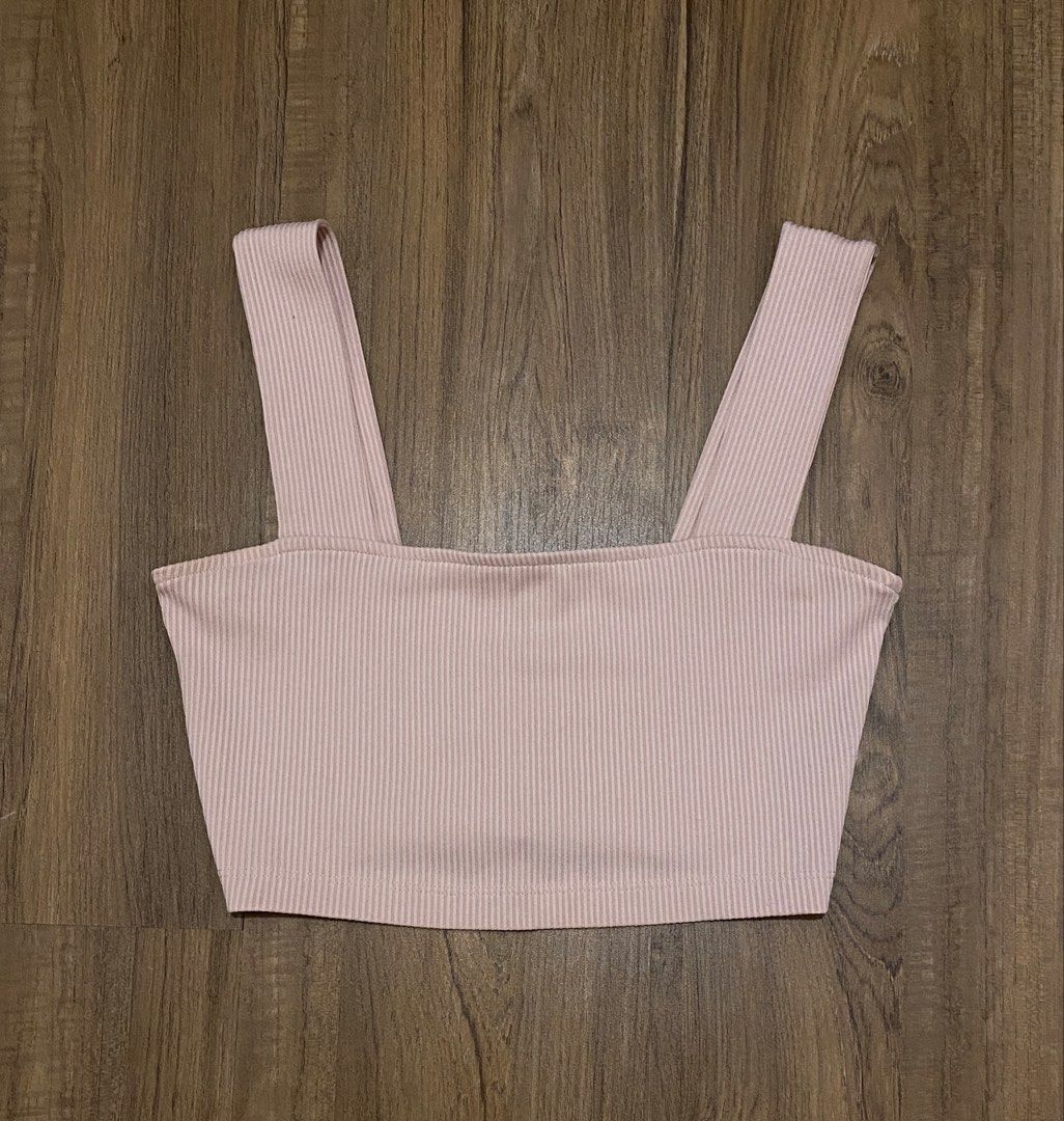 H&M Baby pink Top (Category: Blouses) located in Davao. Submitted by altheack (Listing ID 1442312097, Image 1). Description: Used Twice .