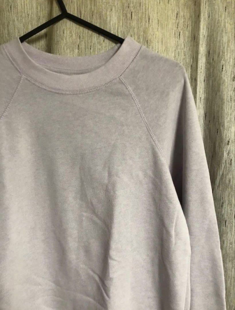 H&M Light Purple Sweatshirt Sweater Jacket (Category: Longsleeves) located in Muntinlupa City. Submitted by yynsa (Listing ID 1442217492, Image 3). Description: XS.