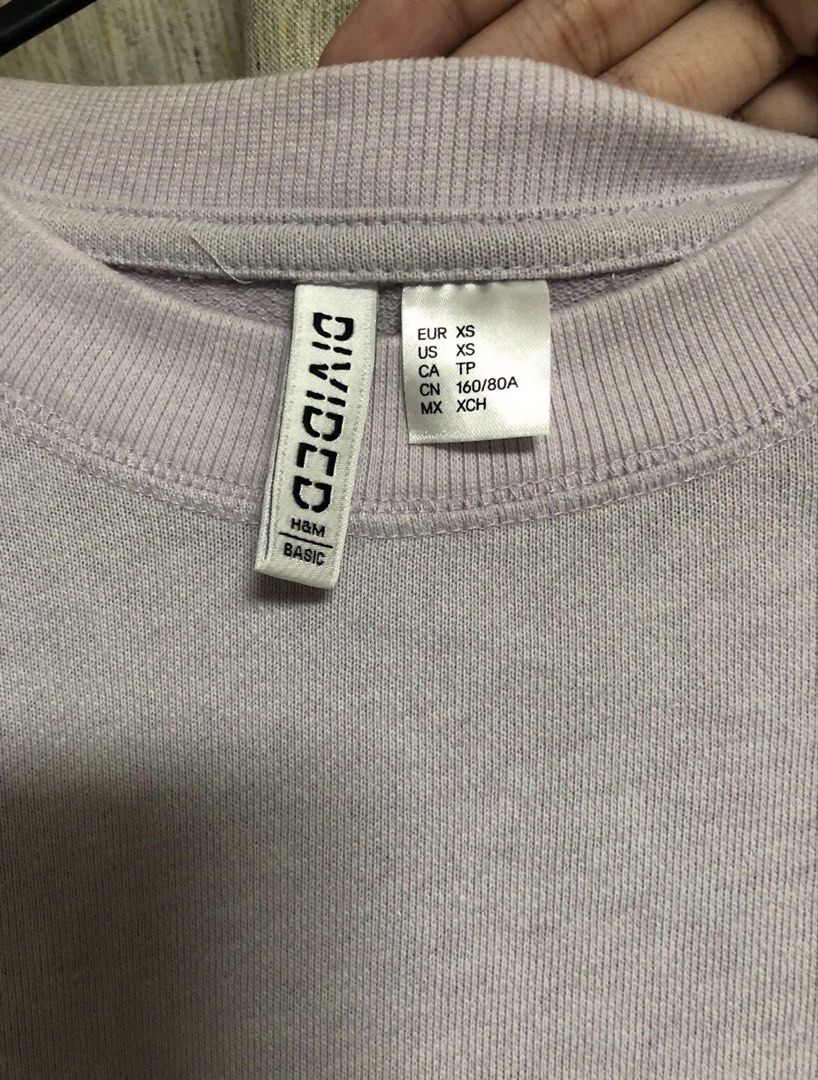 H&M Light Purple Sweatshirt Sweater Jacket (Category: Longsleeves) located in Muntinlupa City. Submitted by yynsa (Listing ID 1442217492, Image 2). Description: XS.
