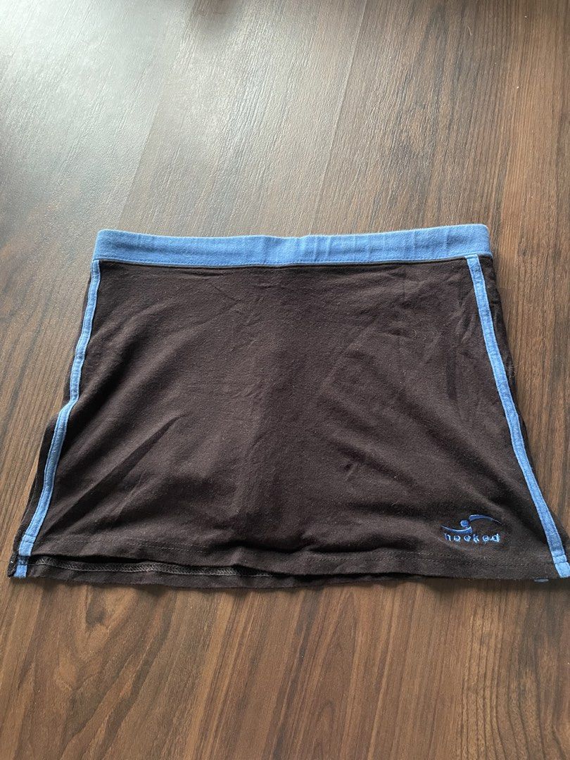 Hooked Black Mini Skirt with Blue Trim (Category: Skirts) located in Quezon City. Submitted by andreaaa_______ (Listing ID 1442178079, Image 1). Description: no size on tag second hand manage expectations some fade marks on waistband can be tightened with drawstring on the inside, wasitline in measurmenets is max waistline already has built in shorts .