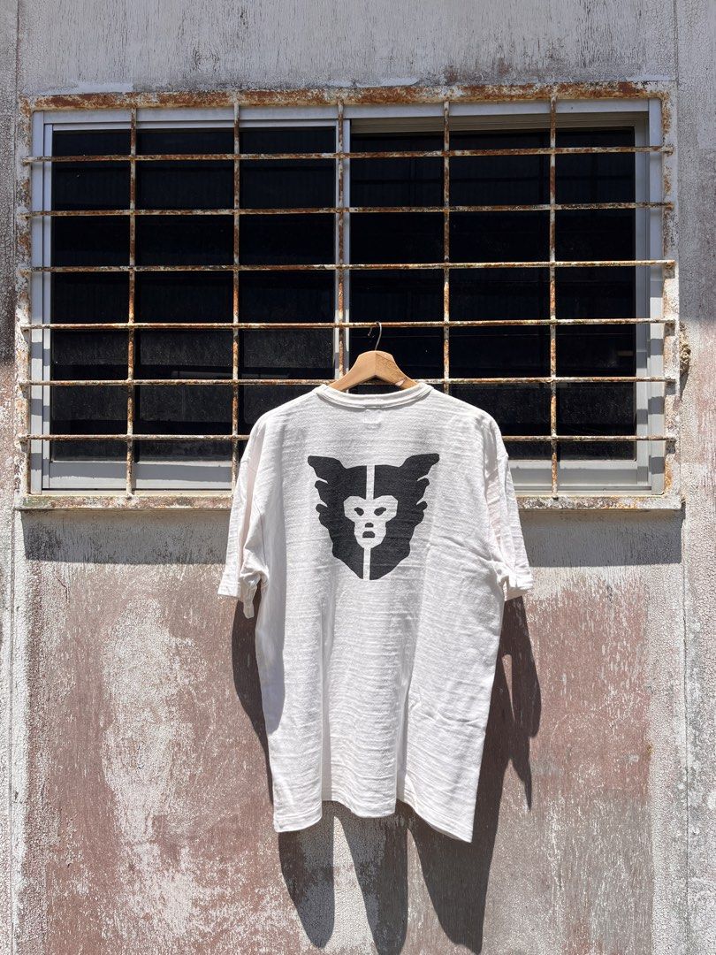 Human made (Category: Activewear) located in Kota Kinabalu. Submitted by _bundlestreetwear (Listing ID 1442283921, Image 3). Description: Human made Condition 9/10 Saiz Xl Pit 21.5/22 Labuh 28.5/29 Legit ⚡️.