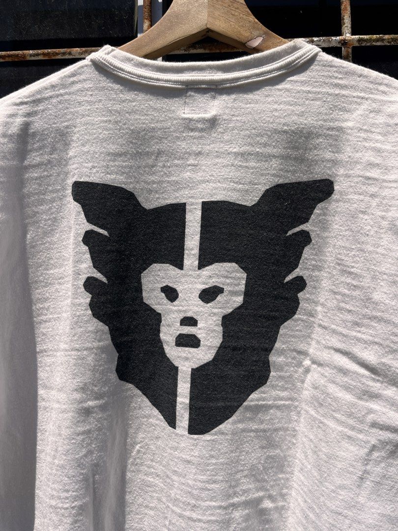 Human made (Category: Activewear) located in Kota Kinabalu. Submitted by _bundlestreetwear (Listing ID 1442283921, Image 1). Description: Human made Condition 9/10 Saiz Xl Pit 21.5/22 Labuh 28.5/29 Legit ⚡️.