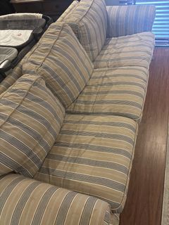 (Category: ) located in . Submitted by prelovedbyaraid (Listing ID 1442232127, Image 1). Description: .