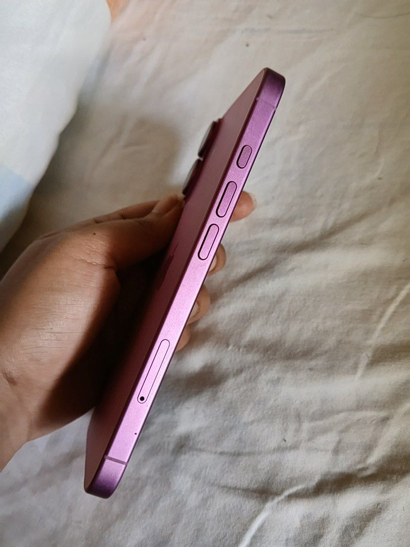 Iphone 16 128gb Pink (Category: iPhone 16 Series) located in Iloilo. Submitted by modern.apothecary (Listing ID 1442204179, Image 2). Description: .
