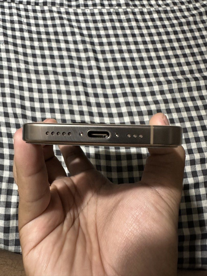 iPhone 16 Pro 128gb SMARTLOCKED (Category: iPhone 16 Series) located in Caloocan City. Submitted by bouesantos06 (Listing ID 1442275440, Image 3). Description: iPhone 16 Pro 128gb Desert Titanium Smartlocked 93% BH All working No dents or scratches Unit Case Only (No Box/No Cord) P37,500 fixed For sale or Swap to your lOS Devices. North Caloocan area. Willing to meetup around SM Fairview / SM SJDM / Savano Park or hatid ko sa Location nyo add nal