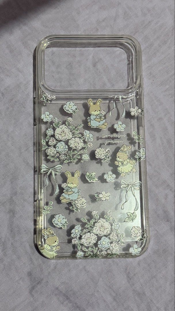 iPhone 17 Pro Max Cases (Category: Cases & Sleeves) located in Valenzuela. Submitted by prelovedbyaby03 (Listing ID 1442314141, Image 2). Description: iPhone 17 Pro Max Cases Pink - Never used Clear w/ cream - Never used Clear - used once 100 each or take all for 200.
