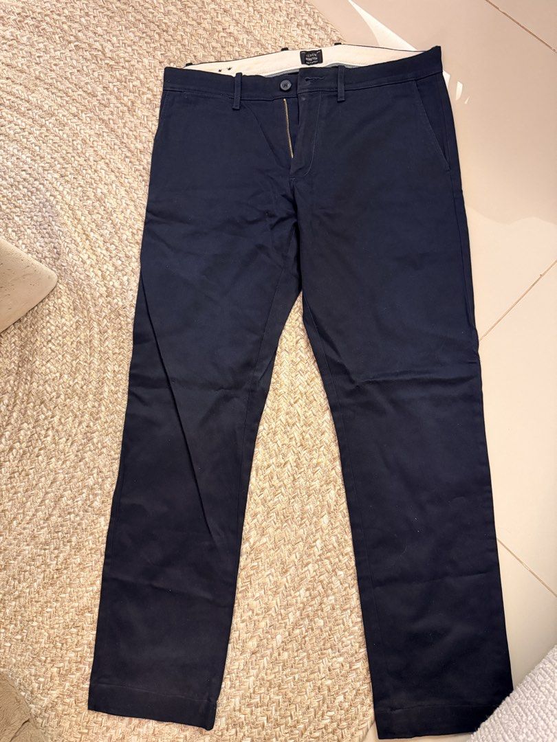 J. Crew Stretch Chinos Navy Blue (Category: Chinos) located in Taguig. Submitted by sourcedbym (Listing ID 1442157567, Image 1). Description: - Classic J. Crew Chinos - Color: Navy Blue - Material: Comfortable Stretch Fabric - Fit: Straight Leg - Closure: Button and Zip - Versatile: Great for casual or smart casual outfits Size 31W .