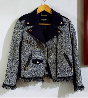 (Category: ) located in . Submitted by modishthriftstore (Listing ID 1442275024, Image 1). Description: .