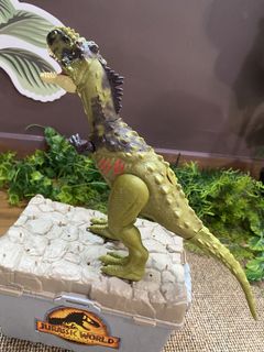 (Category: ) located in . Submitted by secondhandtreasure_ (Listing ID 1442253141, Image 1). Description: .