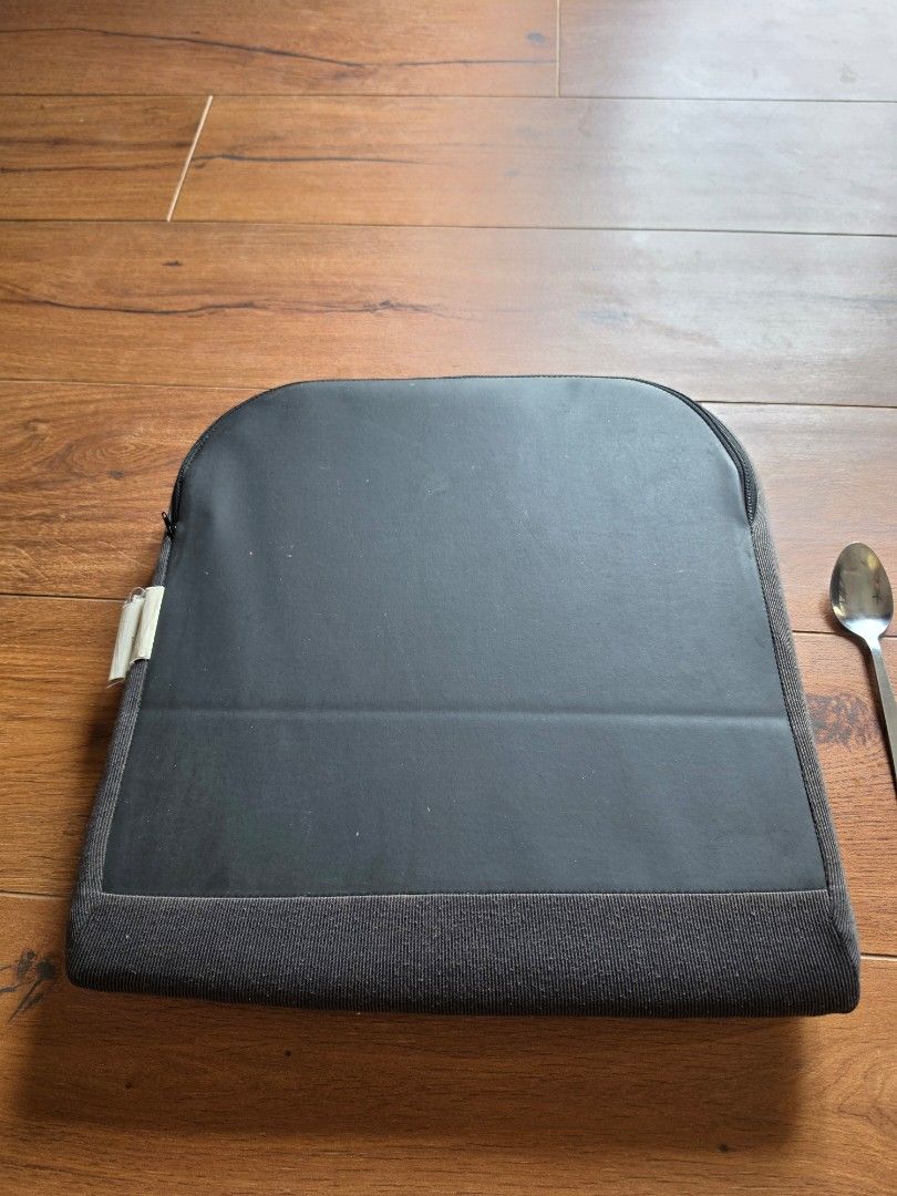 Kensington Laptop Case474651307405496321
