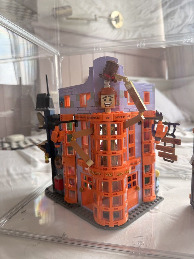 LEGO Harry Potter Weasleys' Wizard Wheezes (No Box) (Category: Lego & Building Sets) located in Manila. Submitted by rcf77497 (Listing ID 1442181413, Image 2). Description: - LEGO Harry Potter Weasleys' Wizard Wheezes building set. - Comes with several minifigures. - Perfect for any Harry Potter fan. - Includes all pieces visible in the photos. - SRP P11,920.