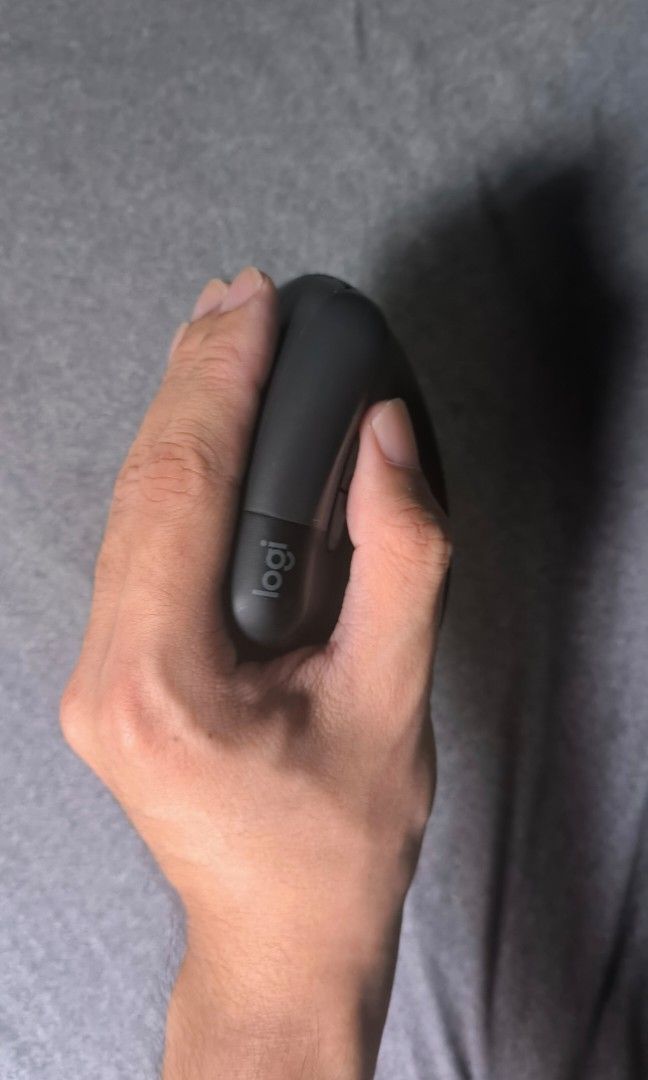 Logitech Lift Left Mouse (Left Handed) (Category: Mouse & Mousepads) located in Cavite. Submitted by jeff_jonas (Listing ID 1442169764, Image 2). Description: Logitech Lift Left (LEFT HANDED MOUSE) Originally bought for 3.3k last year With two side buttons Wireless dongle and battery included MOP: GCASH MOD: J&T (to be shouldered by the buyer).