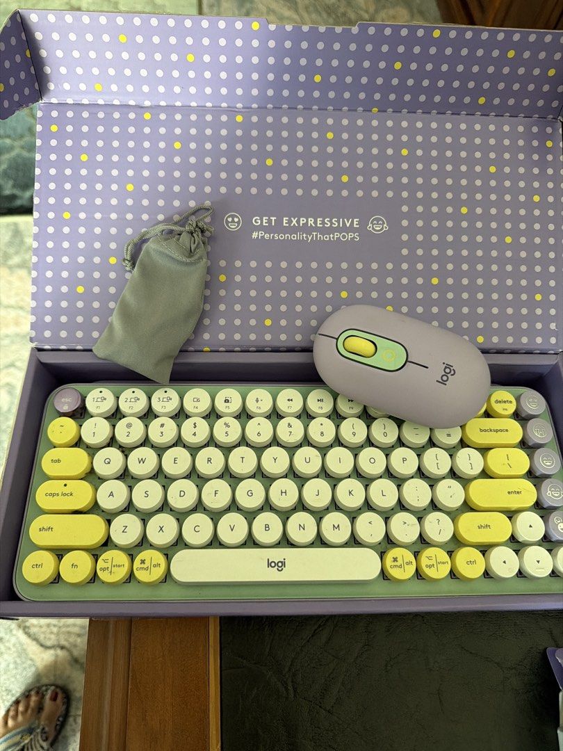 Logitech POP Keys and POP Mouse Keyboard Set474529450877921281