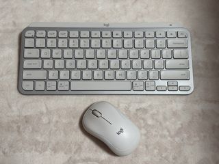 Logitech Wireless Keyboard and Mouse484706520841605120