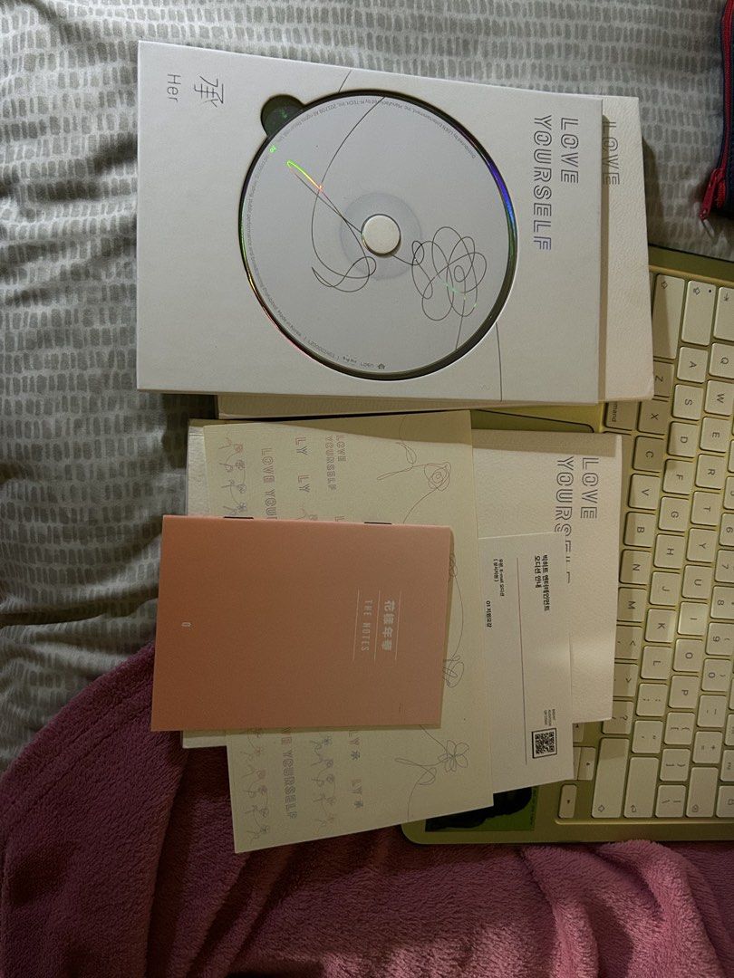 Love Yourself: Her Unsealed Album (Category: CDs & DVDs) located in Quezon City. Submitted by wzisol (Listing ID 1442338809, Image 3). Description: 📍qc, mm 💵 gcash 📦 ggx, jnt, flash, sdd • in good condition • rfs: decluttering can send more pics. will give a discount if buying 3 or more items..