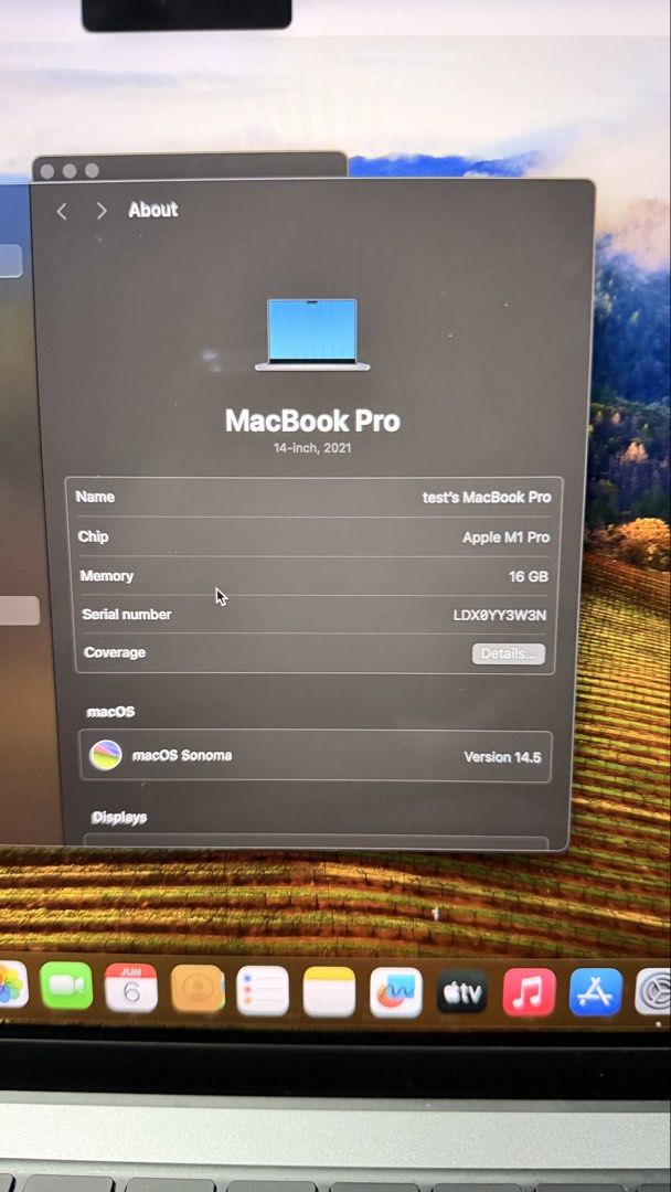 MacBook Pro 14”474890380467906561