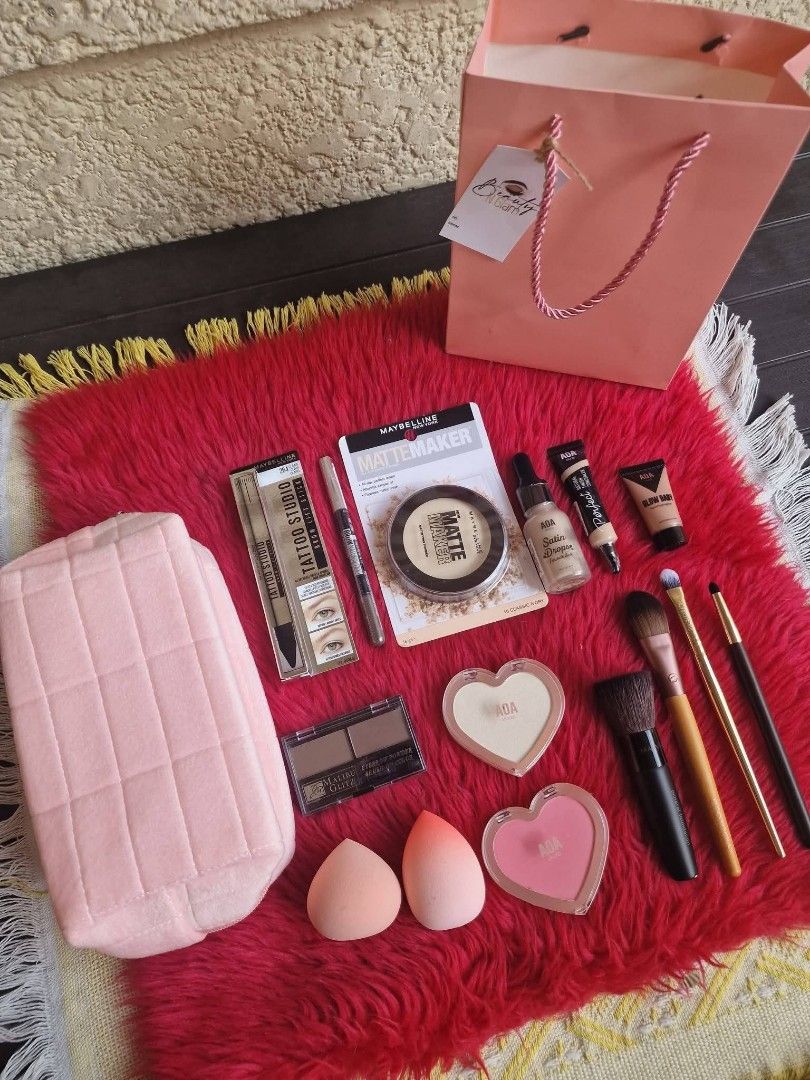 Make Up Set w/ Brushes & Pouch (Category: Makeup) located in Quezon City. Submitted by floreskari78555 (Listing ID 1442269885, Image 2). Description: Make Up Set with Brushes & Pouch✨️ Set includes; Make up❤️💋 Maybelline Mattifying Powder (10 Classic Ivory) Maybelline Tattoo Studio Brow Lift Stick (264 Clear) Maybelline Brow Natural Duo 2 in Pencil (Brown) Malibu Glitz Eyebrow Powder Dark Brown Aoa Perfect Natural Finish Concealer L3 Aoa Satin D