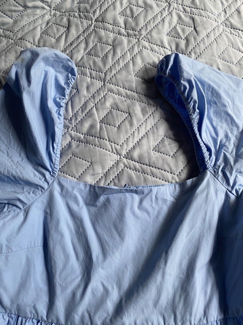 Mango light blue puffy sleeves mini dress (Category: Dresses) located in Calamba. Submitted by rache31 (Listing ID 1442202918, Image 3). Description: Mango linght blue mini dress Puffy sleeves Flaw: minimal stain on the sleeves .