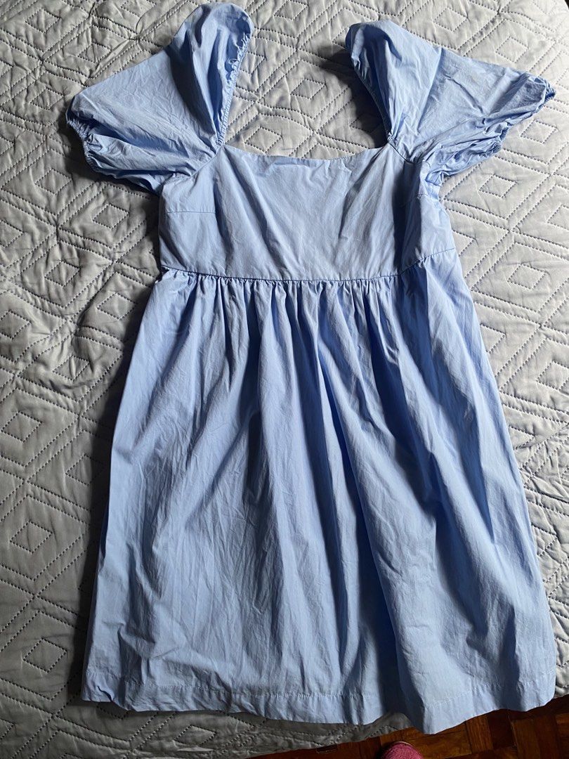 Mango light blue puffy sleeves mini dress (Category: Dresses) located in Calamba. Submitted by rache31 (Listing ID 1442202918, Image 1). Description: Mango linght blue mini dress Puffy sleeves Flaw: minimal stain on the sleeves .