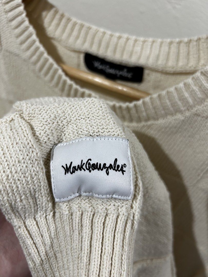 Mark Gonzales Knit Vest (Category: Vests) located in Baguio. Submitted by siignhere (Listing ID 1442264164, Image 3). Description: .