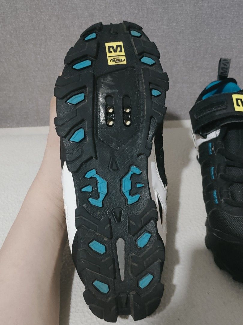 Mavic Zoya Womens MTB Shoe (Category: Sneakers) located in Manila. Submitted by imperialfeline (Listing ID 1442213543, Image 3). Description: from hk box like new US: 5.5.